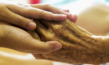 Pesan Paus Fransiskus Untuk Hari Kakek Nenek dan Mereka Yang Lanjut Usia 25 Juli 2021 (Bahasa Indonesia)