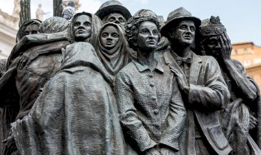 MIGRAN, PENGUNGSI BERANI MEWUJUDKAN KEPERCAYAAN BAHWA SUKACITA ITU MUNGKIN, PESAN PAUS